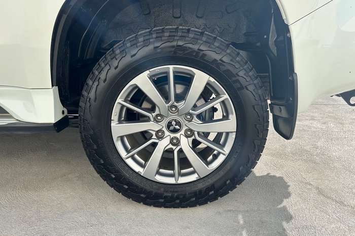 2019 Mitsubishi Pajero Sport GLX