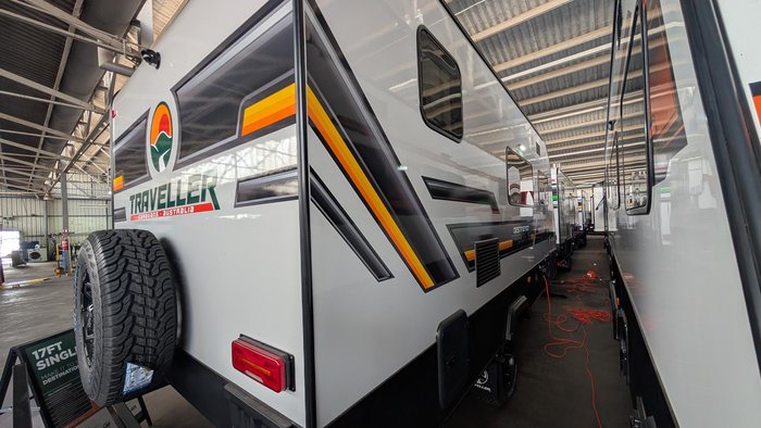 2026 Traveller Track 15'