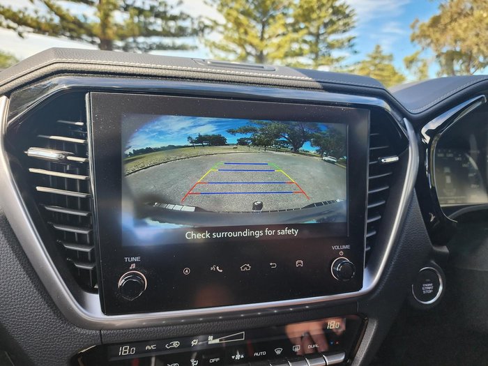 2024 Isuzu D-MAX LS-U