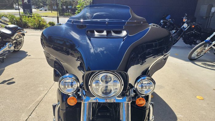 2020 HARLEY-DAVIDSON FLHTCUTG TRI GLIDE U/CLC 114