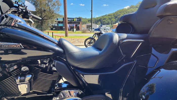 2020 HARLEY-DAVIDSON FLHTCUTG TRI GLIDE U/CLC 114