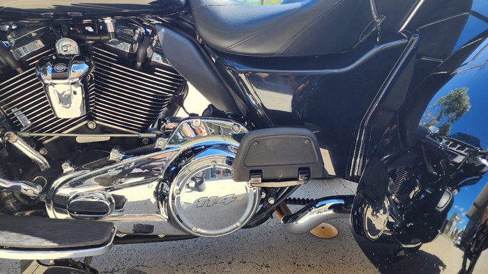 2020 HARLEY-DAVIDSON FLHTCUTG TRI GLIDE U/CLC 114