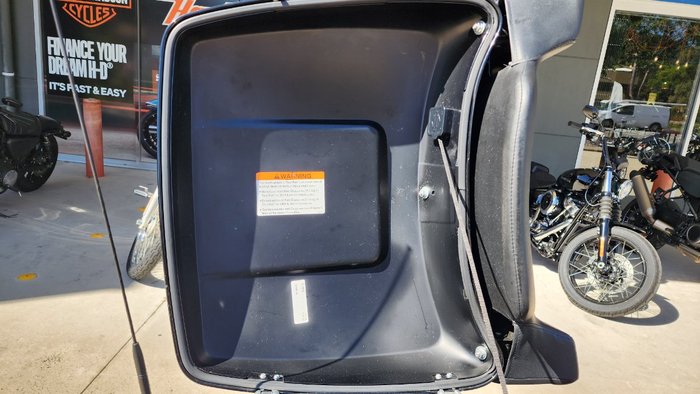 2020 HARLEY-DAVIDSON FLHTCUTG TRI GLIDE U/CLC 114