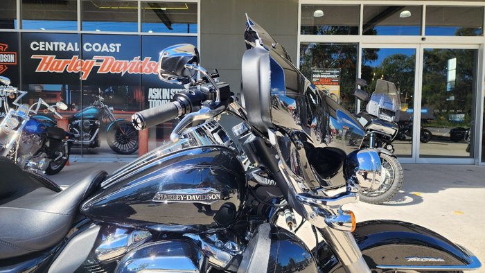 2020 HARLEY-DAVIDSON FLHTCUTG TRI GLIDE U/CLC 114