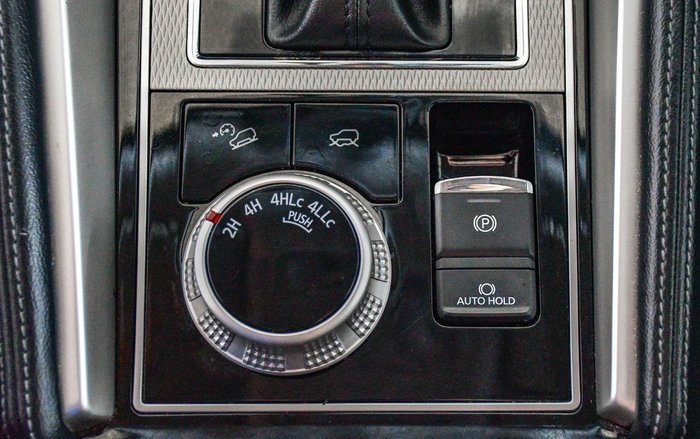 2023 Mitsubishi Pajero Sport GLS