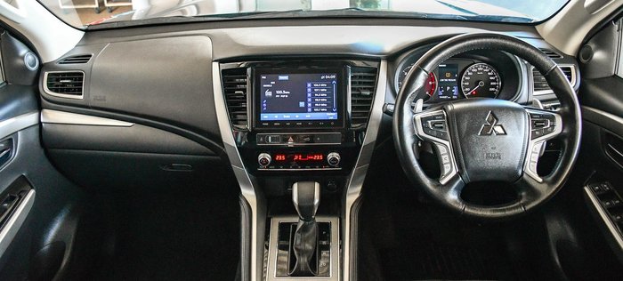 2023 Mitsubishi Pajero Sport GLS