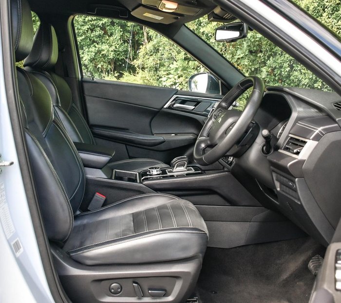 2023 Mitsubishi Outlander LS Black Edition