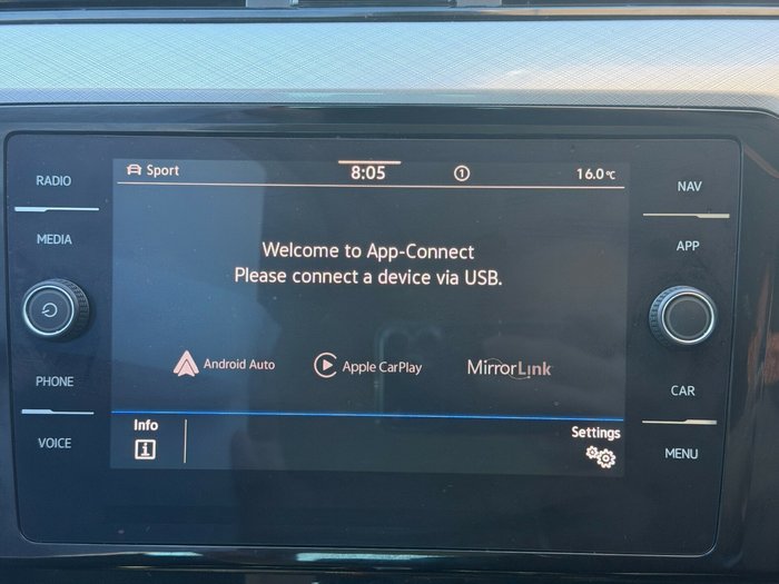 2022 Volkswagen Passat 140TSI Business