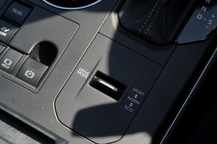 2023 Toyota Kluger GX
