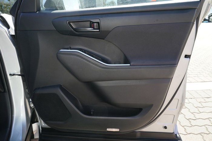 2023 Toyota Kluger GX