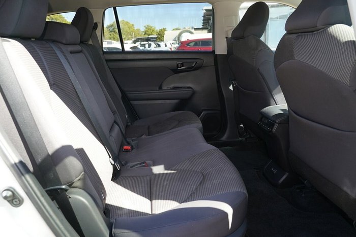 2023 Toyota Kluger GX