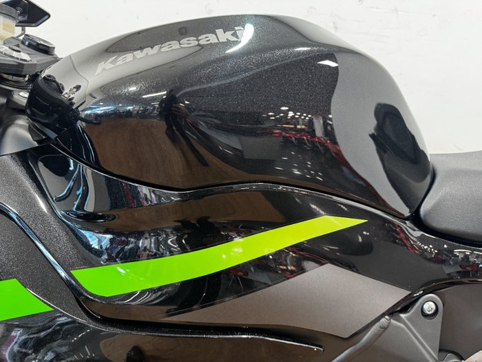 2026 Kawasaki NINJA ZX-6R (636) KRT EDITION Black