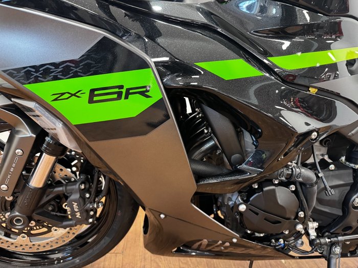 2026 Kawasaki NINJA ZX-6R (636) KRT EDITION Black
