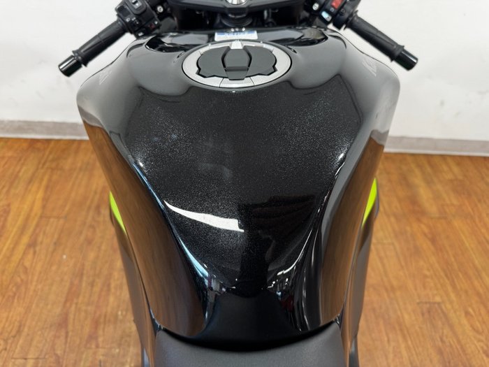 2026 Kawasaki NINJA ZX-6R (636) KRT EDITION Black