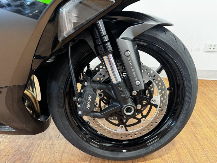 2026 Kawasaki NINJA ZX-6R (636) KRT EDITION Black