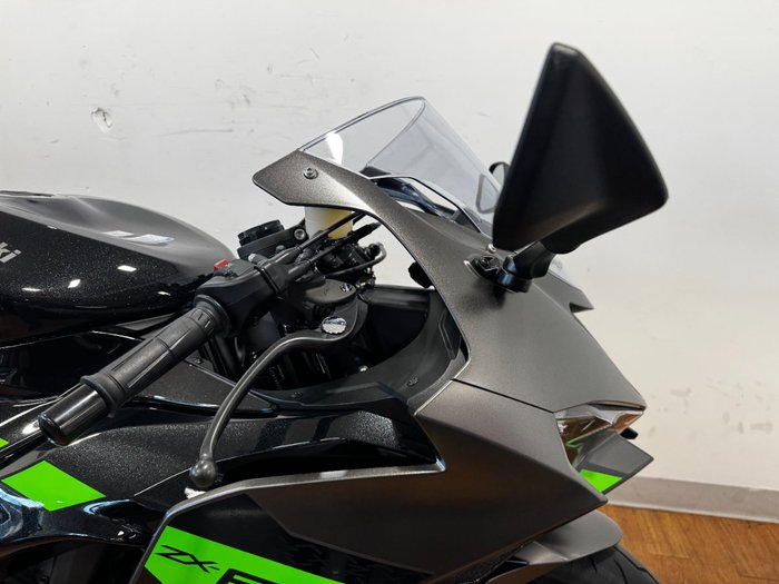 2026 Kawasaki NINJA ZX-6R (636) KRT EDITION Black