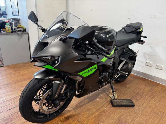 2026 Kawasaki NINJA ZX-6R (636) KRT EDITION Black