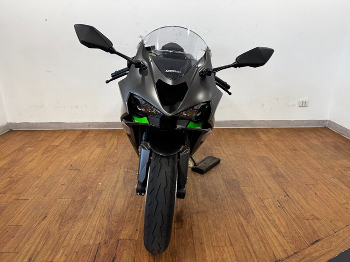 2026 Kawasaki NINJA ZX-6R (636) KRT EDITION Black