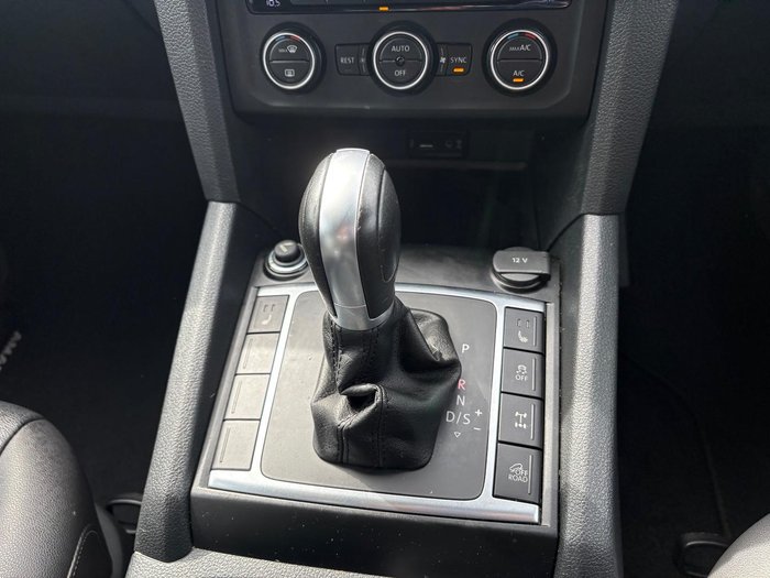 2018 Volkswagen Amarok TDI550 Dark Label