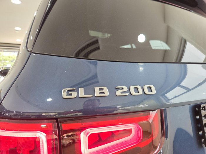2021 Mercedes-Benz GLB-Class GLB200