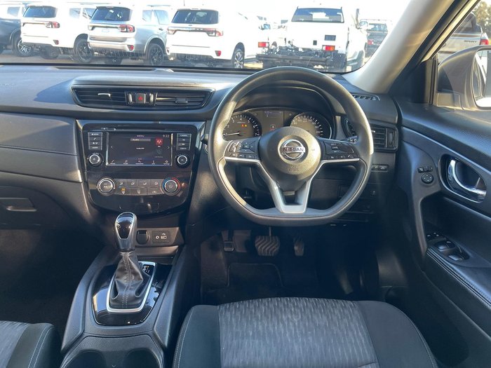 2022 Nissan X-TRAIL ST