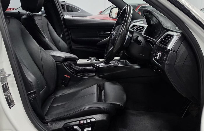 2016 BMW 3 Series 340i M Sport F30 LCI Alpine White