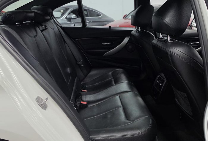 2016 BMW 3 Series 340i M Sport F30 LCI Alpine White
