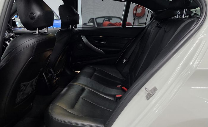 2016 BMW 3 Series 340i M Sport F30 LCI Alpine White