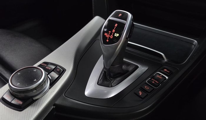 2016 BMW 3 Series 340i M Sport F30 LCI Alpine White