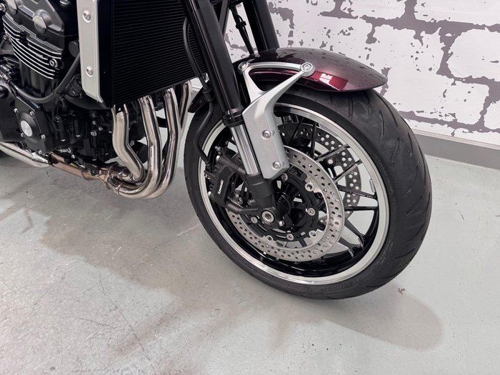 2026 Kawasaki Z900RS (Z900C) Z Red