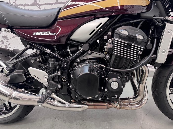 2026 Kawasaki Z900RS (Z900C) Z Red