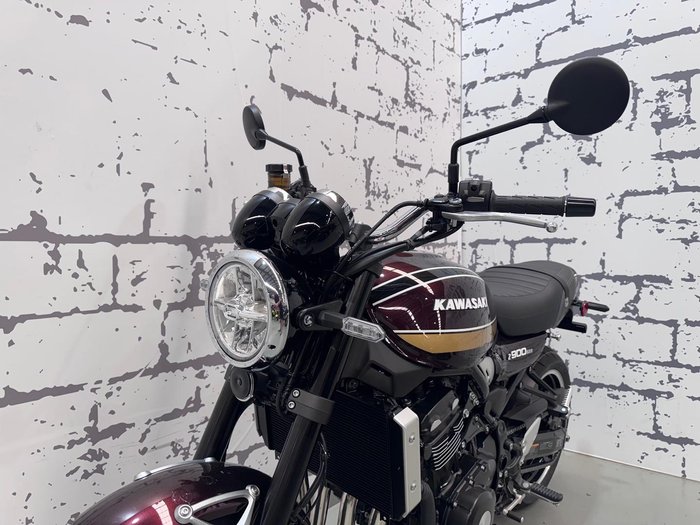 2026 Kawasaki Z900RS (Z900C) Z Red