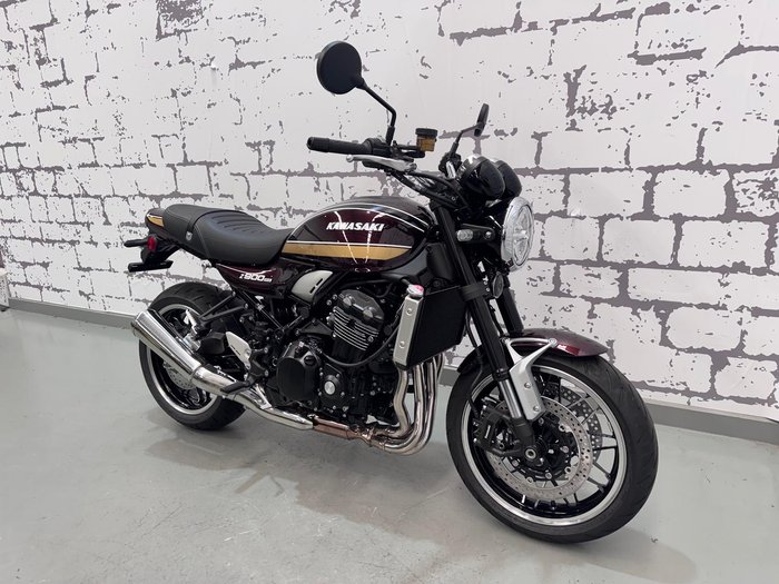 2026 Kawasaki Z900RS (Z900C) Z Red