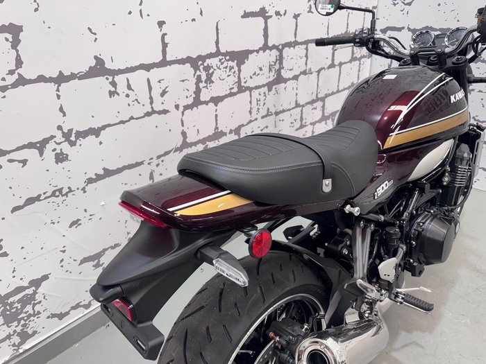 2026 Kawasaki Z900RS (Z900C) Z Red