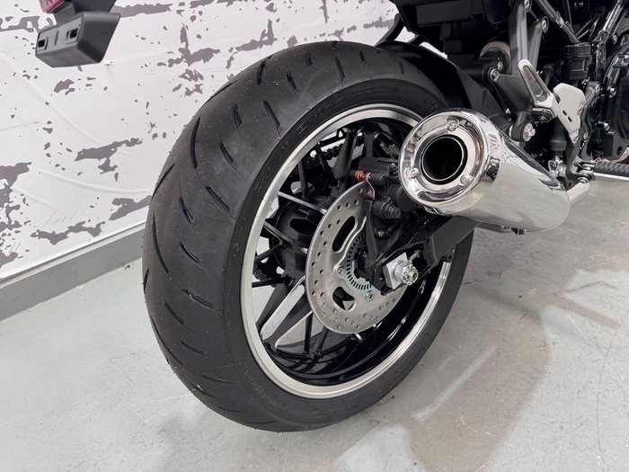 2026 Kawasaki Z900RS (Z900C) Z Red