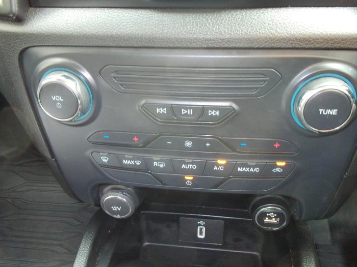 2022 Ford Ranger XLS