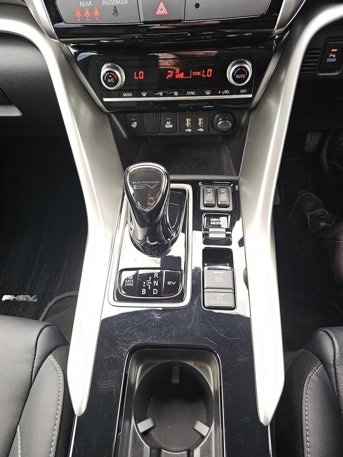 2024 Mitsubishi Eclipse Cross PHEV XLS PLUS