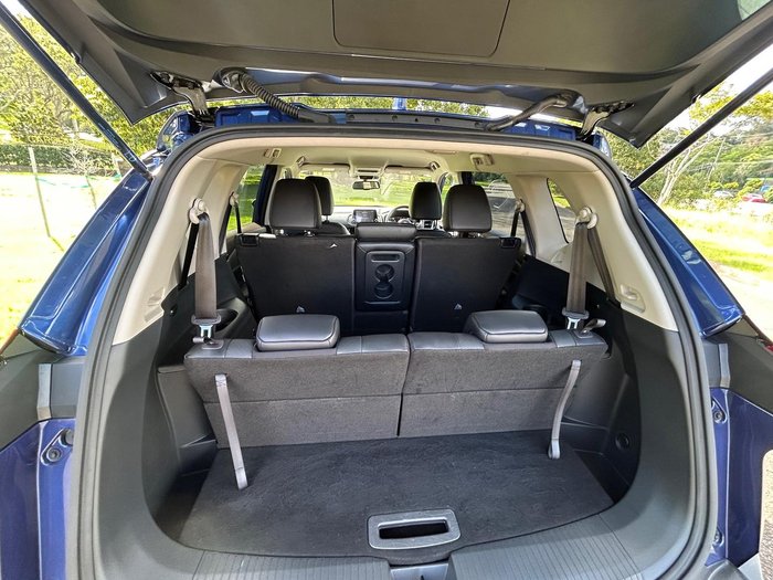 2023 Nissan X-TRAIL ST-L