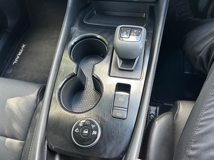 2023 Nissan X-TRAIL ST-L