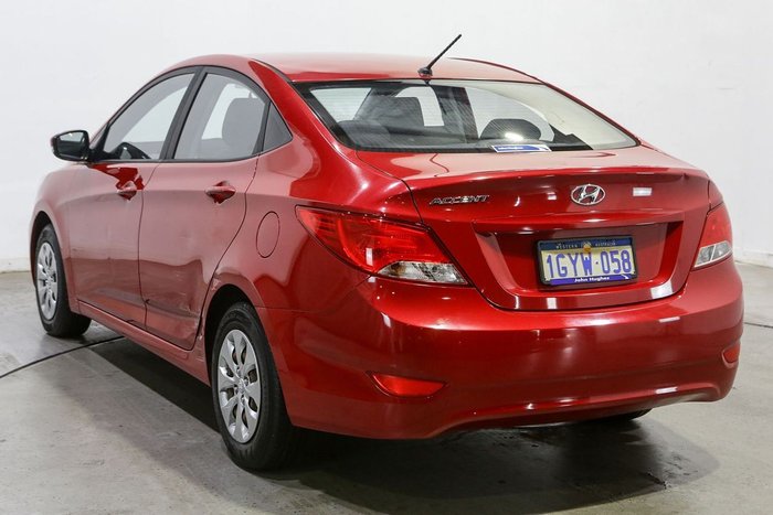 2016 Hyundai Accent Active