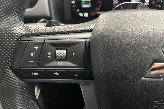 2025 Mitsubishi Outlander ES