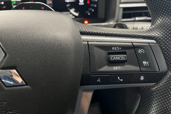 2025 Mitsubishi Outlander ES