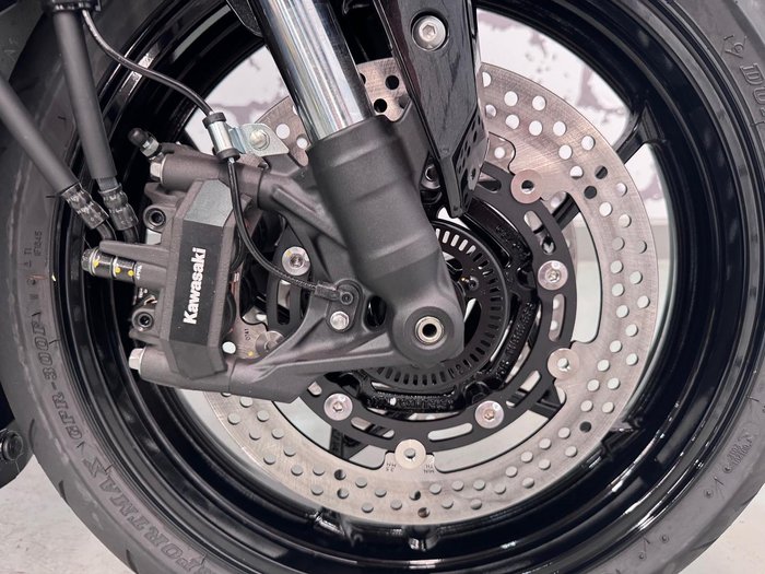 2025 Kawasaki Ninja ZX-4R Ninja Black