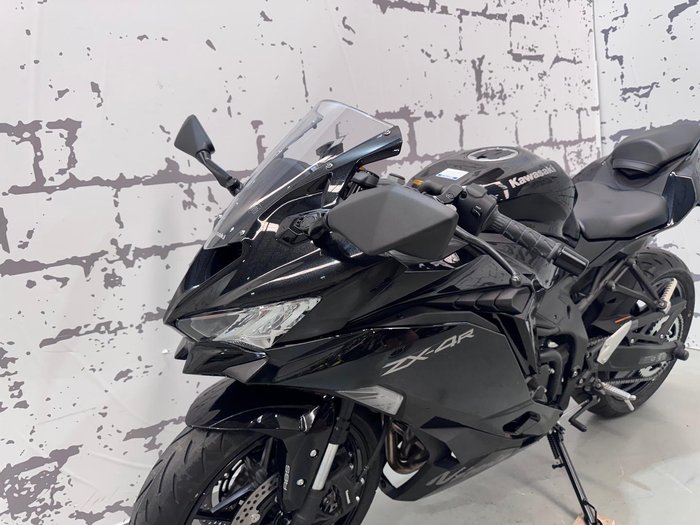 2025 Kawasaki Ninja ZX-4R Ninja Black