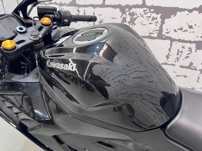 2025 Kawasaki Ninja ZX-4R Ninja Black