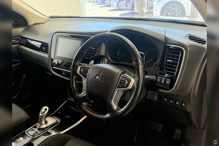 2019 Mitsubishi Outlander PHEV ES ADAS