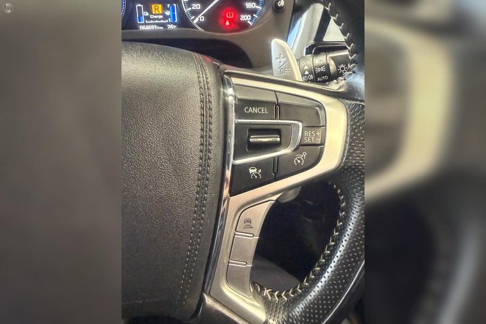 2019 Mitsubishi Outlander PHEV ES ADAS