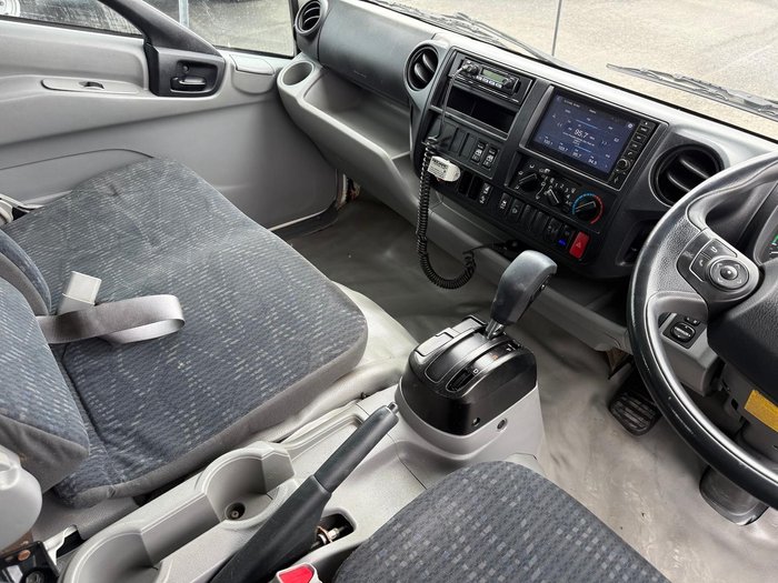 2021 Hino 300 Series 616 Crew