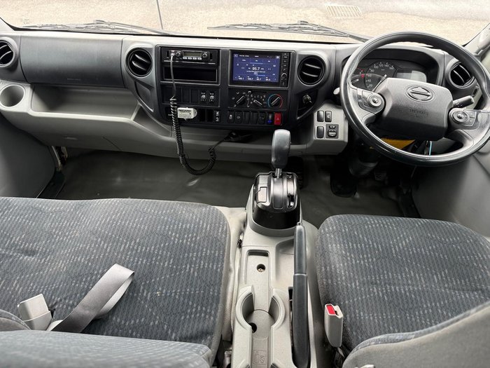 2021 Hino 300 Series 616 Crew