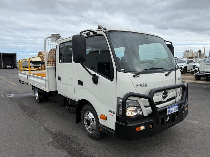 2021 Hino 300 Series 616 Crew